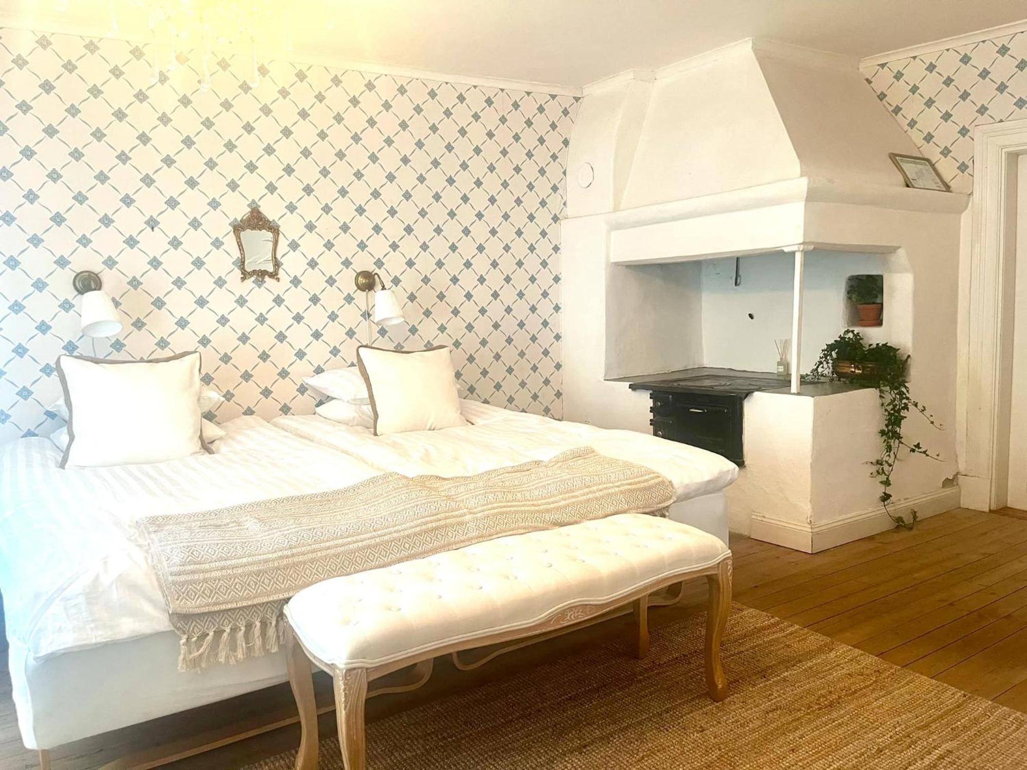Loevstabruks Vaerdshus Och Brukshotellet Aenkehuset Exteriör bild